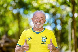 Datafolha: Lula abre 10 pontos sobre Flávio Bolsonaro e se aproxima de uma vitória no primeiro turno